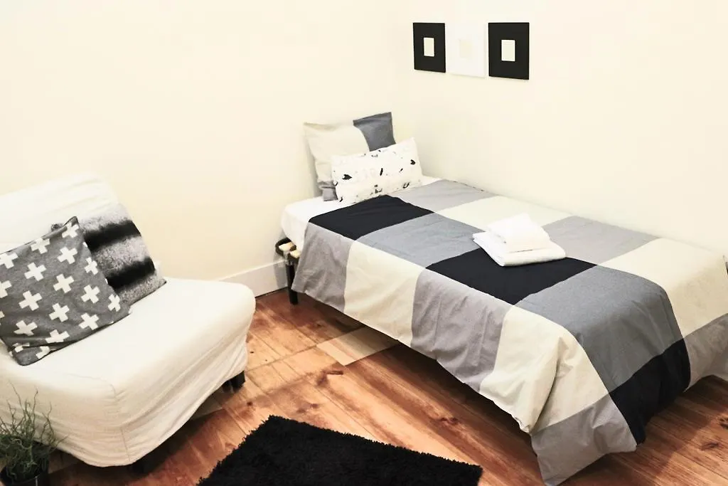 ליסבון Graca Family Apartment