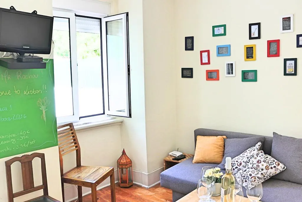 ליסבון Graca Family Apartment