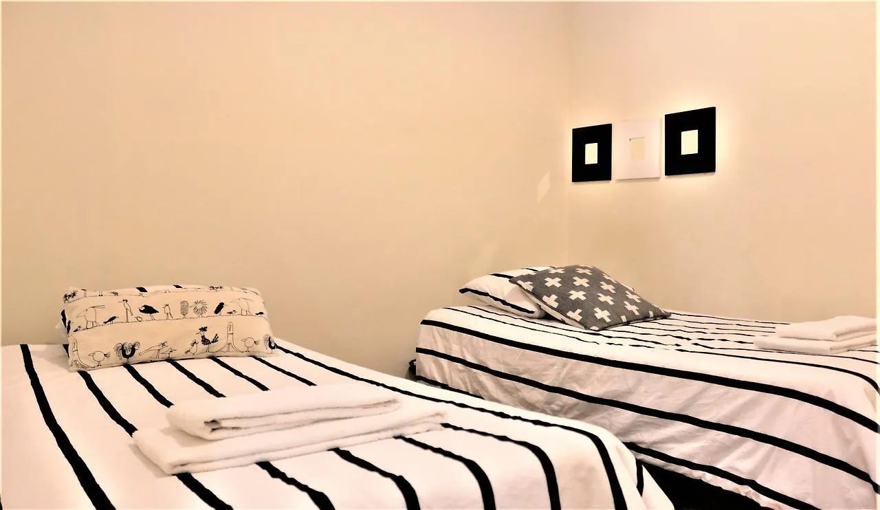 Lisboa Graca Family Apartment 0*,